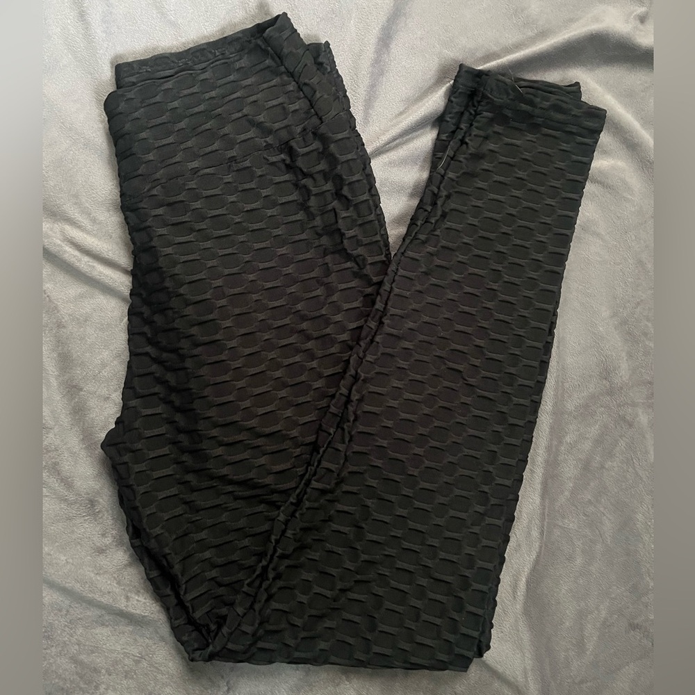 black leggings